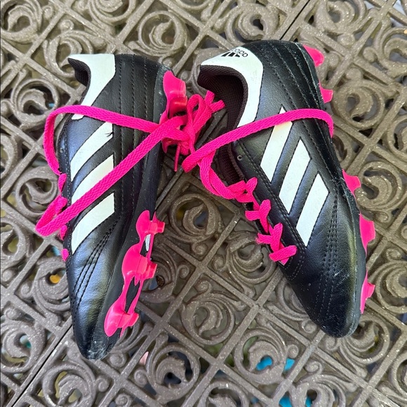 Adidas Black and Pink Soccer Shoes Soccer Cleats Footwear. Girls 13K - Picture 7 of 8
